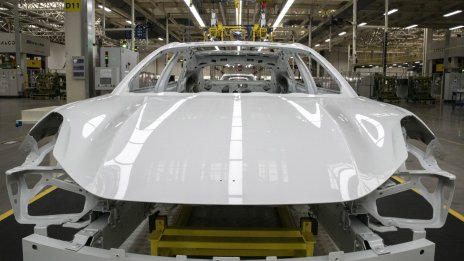 Китайски разработчик на автомобилни технологии обмисля листване в Хонконг