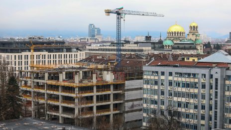 Какви са рисковете пред жилищното строителство в България?