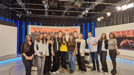 Гимназисти влизат в новинарския свят на Bulgaria ON AIR и Bloomberg TV Bulgaria