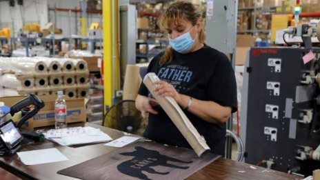 Безработицата в еврозоната продължава да намалява