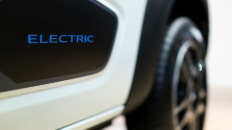 Франция дава 1 млрд. евро за подсигуряване на доставките на метали за батерии