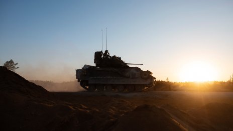 Германската отбранителна индустрия търси партньори в България