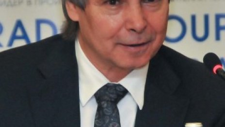 В. Чамек: Слабата търговия бе заради малкото свободно търгувани акции на Корадо