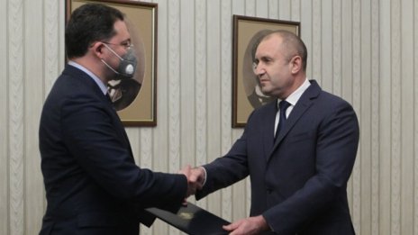 Президентът връчи мандат на ГЕРБ за съставяне на правителство*