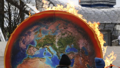 Въпросът как ще се справяме в бъдеще с финансовите шокове все още няма отговор