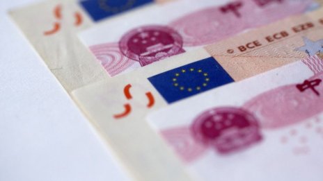 Делът на юана в търговското финансиране се удвоява от началото на войната в Украйна