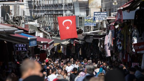 Анкара преследва врачки и гадатели с AI, за да си плащат данъците