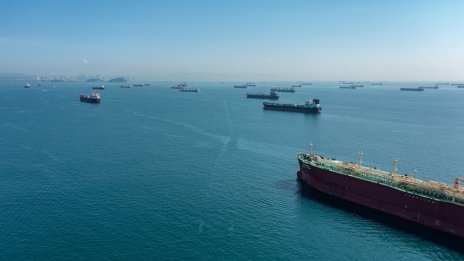 Китай намали вноса на петрол до двугодишно дъно