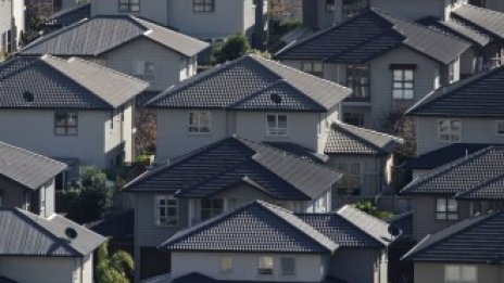 Ще спаднат ли цените на жилищата? Най-нажеженият пазар в света дава някои насоки