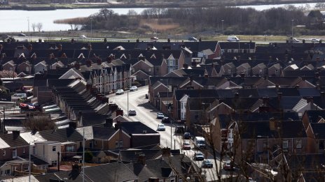 Влияе ли собствеността върху жилище на политическата нагласа?