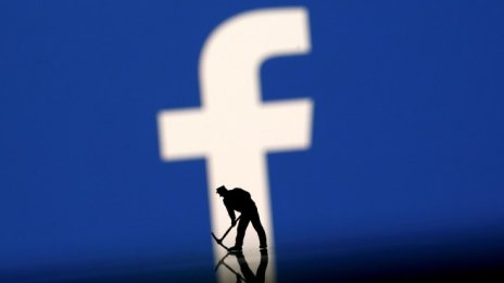 Facebook прекратява партньорството си с част от големите брокери на данни