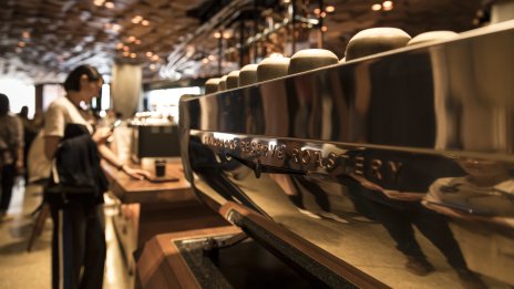 Безработицата в България през февруари остава на ниво от 5,8%