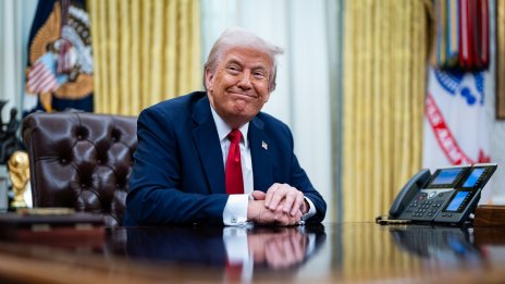 Доналд Тръмп се е вкопчил в Гренландия и не приема не за отговор