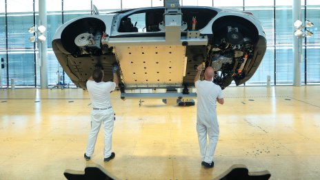 Volkswagen иска да намали разходите за разработване на електромобли в Китай с 50%