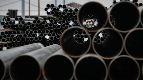 Желязната руда поевтинява на фона на затягането на контрола в Китай