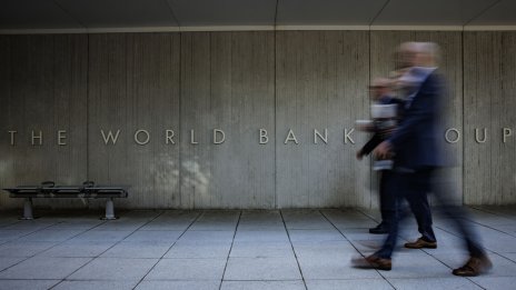 Световната банка: Целта за изкореняване на крайната бедност няма да бъде постигната до 2030 г.