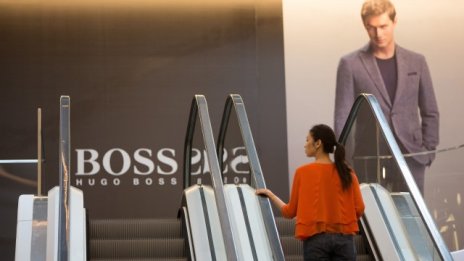 Акциите на Hugo Boss се сриват с над 8%