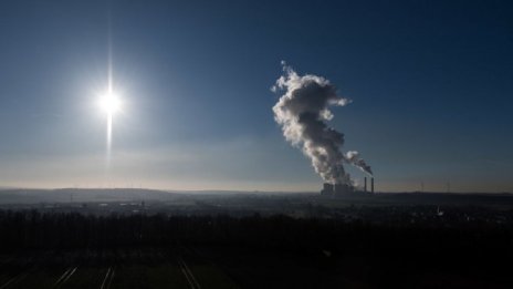 Пазарът за въглеродни квоти сигнализира, че потреблението на енергия пада