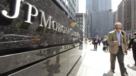 JP Morgan: Финансовите инвеститори кътат 1 трлн. долара за сделки
