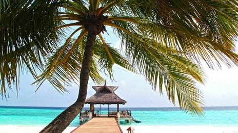 Застрахователи вдигнаха над 10 пъти цените за туроператори и агенции