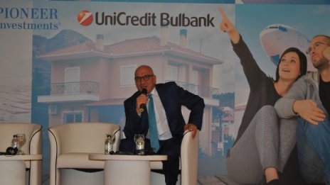 Средностатистическият инвеститор у нас - млад мъж с доходи до 1000 лева