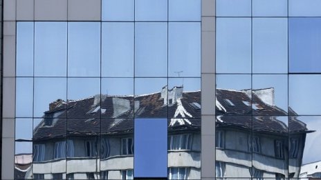 Правителството одобри лимитите на разходите по програмата за саниране