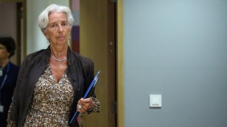 Камъчето на рецесията ще спре картечницата за лихвени повишения