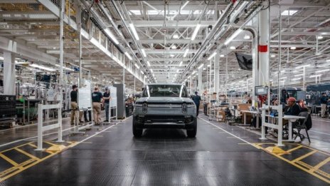 Rivian последва примера на Tesla – започва съкращения на работната сила
