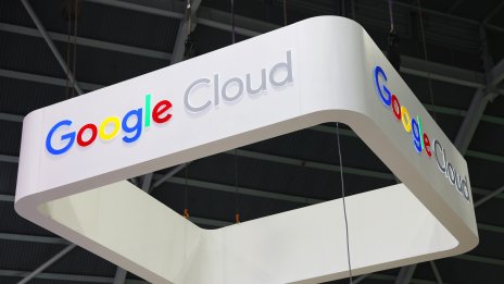 Anthropic и Google водят преговори за облачна сделка за милиарди долари