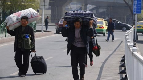 Младите китайски мигранти все повече харесват градовете