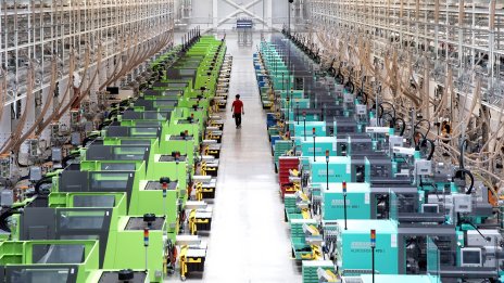 На фона на търговското напрежение Lego откри нов завод във Виетнам