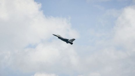 Парламентът прие промяна на договора със САЩ за изтребителите