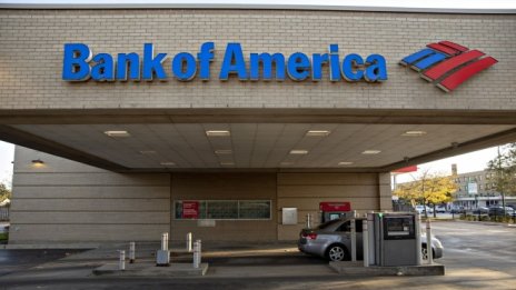 Колко струват банките в свят с постоянно намаляващи лихви?