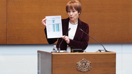 Скандалът с изборните резултати създаде безпрецедентна политическа ситуация