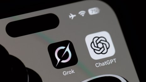 Има ли предизвикателства при интегрирането на изкуствения интелект в мобилните устройства?