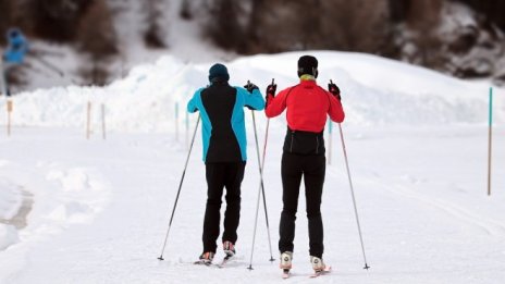 Луксозните хотели в зимните курорти осигуряват служители на нереално нисък доход