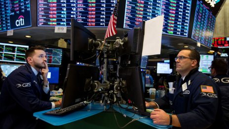 Силните корпоративни отчети подкрепят индексите на Wall Street*