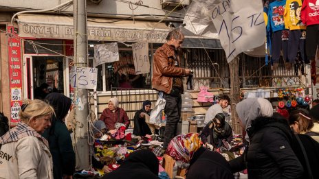 Турската инфлация се е забавила с по-малко от очакваното през януари