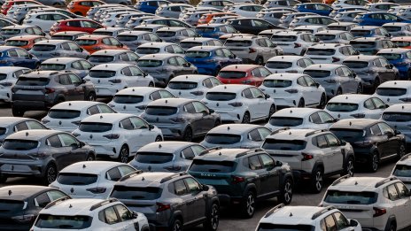 Стратегическият директор на Renault очаква ЕС да облекчи правилата за емисиите