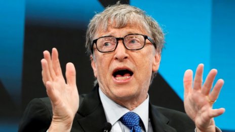 Гейтс влезе в клуба на хората с 12-цифрово богатство
