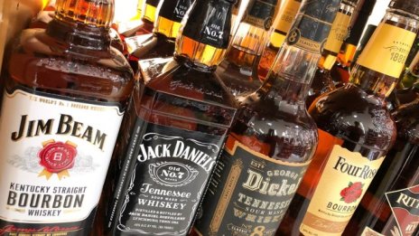 Износът на уиски от САЩ е пресъхнал заради по-високите мита