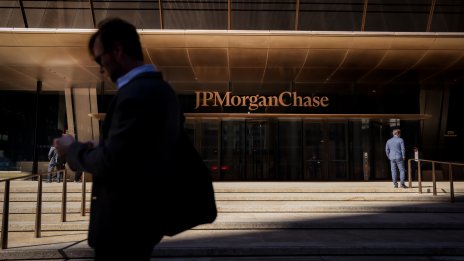S&P 500 затвори почти без промяна след отчетите на големите банки