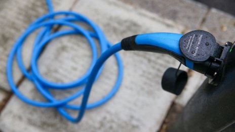 ЕК продължава диалога с Китай за митата за електромобилите