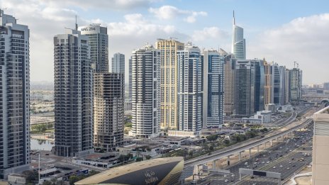 Търговската война застрашава един от най-бързо растящите имотни пазари в света