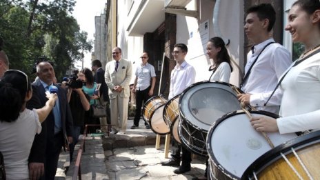 По националната програма за саниране към момента са обновени 68 сгради