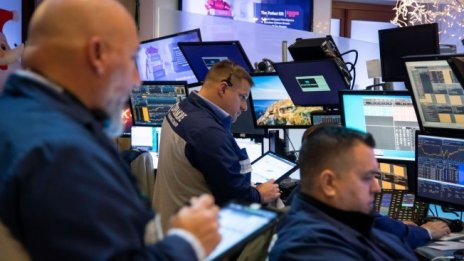 Сривът при акциите на Meta отекна сред борсовите индекси на Wall Street