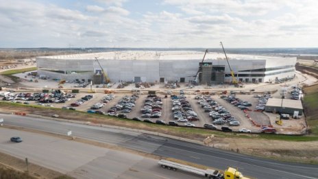 Tesla ще строи съоръжение за катоди в своя производствен комплекс в Тексас