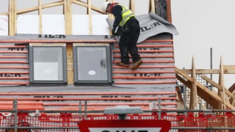 Купувачите на първи дом щурмуват пазара на имоти на Острова