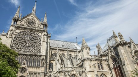 Microsoft ще помогне на Франция за дигитално копие на катедралата Нотр Дам