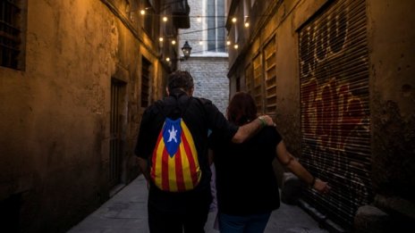 Политическите вълнения в Испания гонят туристите от Барселона